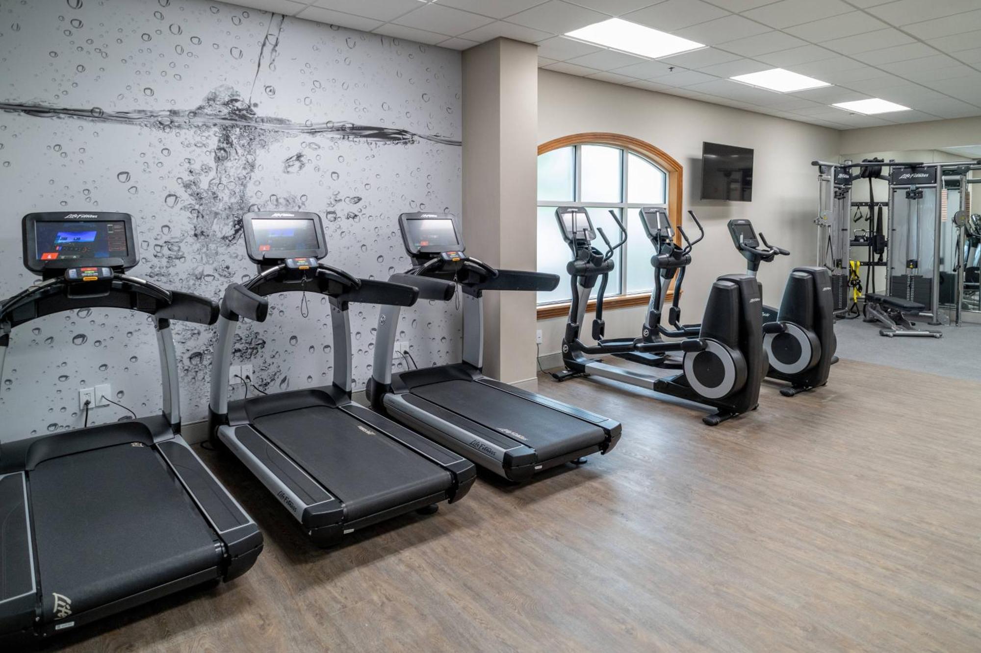Delta Hotels By Marriott Huntington Mall Barboursville Екстериор снимка
