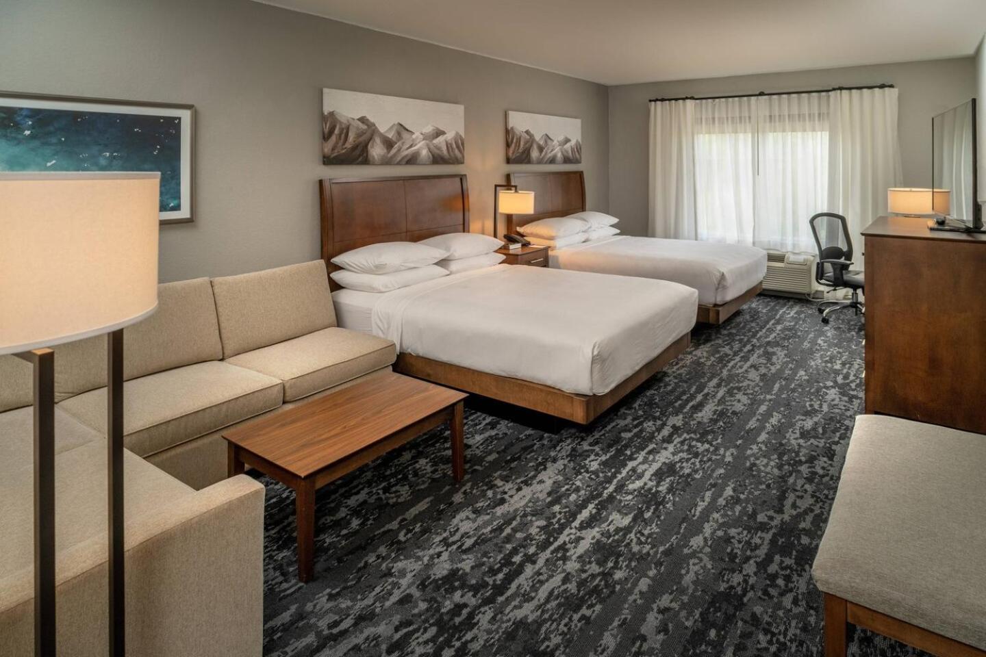 Delta Hotels By Marriott Huntington Mall Barboursville Екстериор снимка