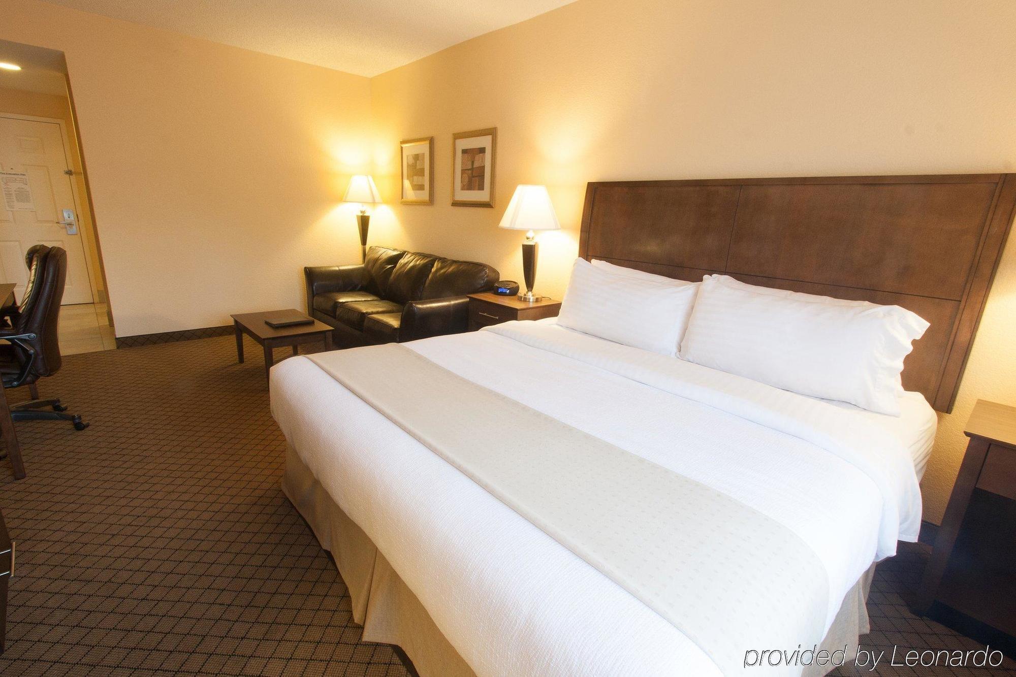 Delta Hotels By Marriott Huntington Mall Barboursville Екстериор снимка