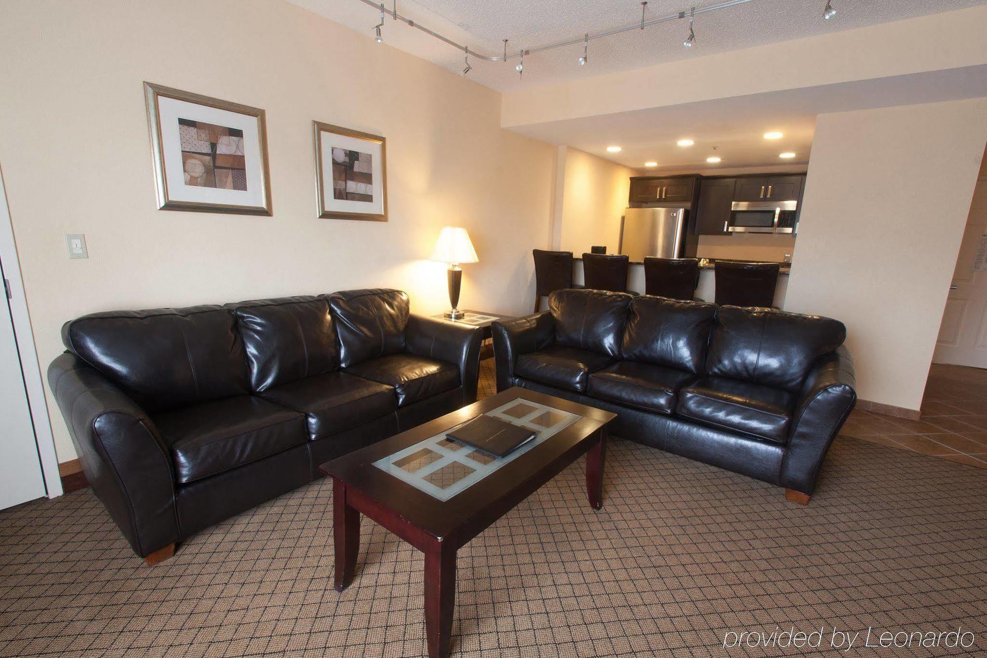 Delta Hotels By Marriott Huntington Mall Barboursville Екстериор снимка