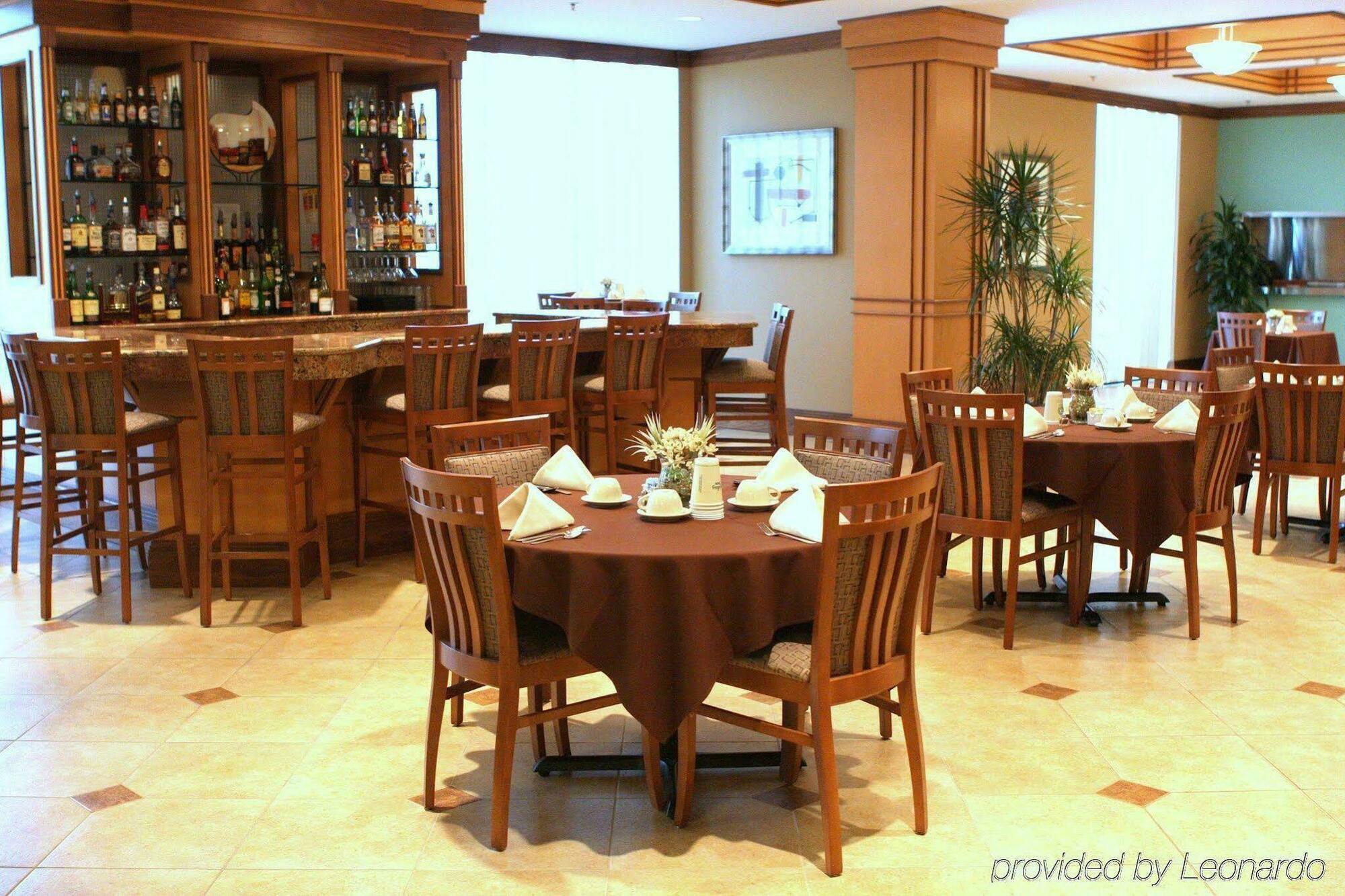 Delta Hotels By Marriott Huntington Mall Barboursville Екстериор снимка