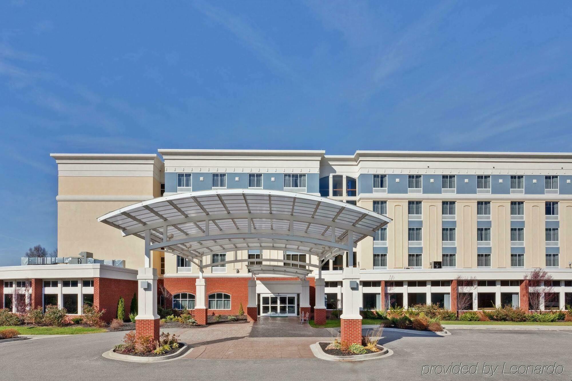 Delta Hotels By Marriott Huntington Mall Barboursville Екстериор снимка