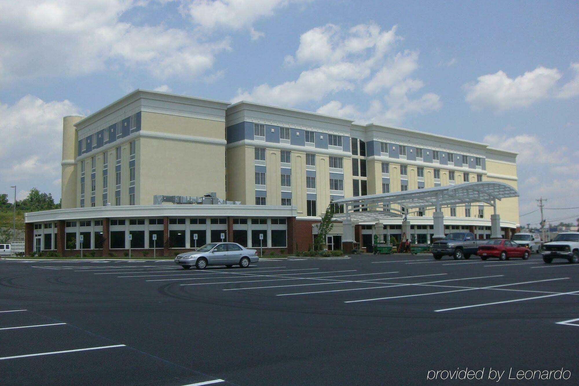 Delta Hotels By Marriott Huntington Mall Barboursville Екстериор снимка