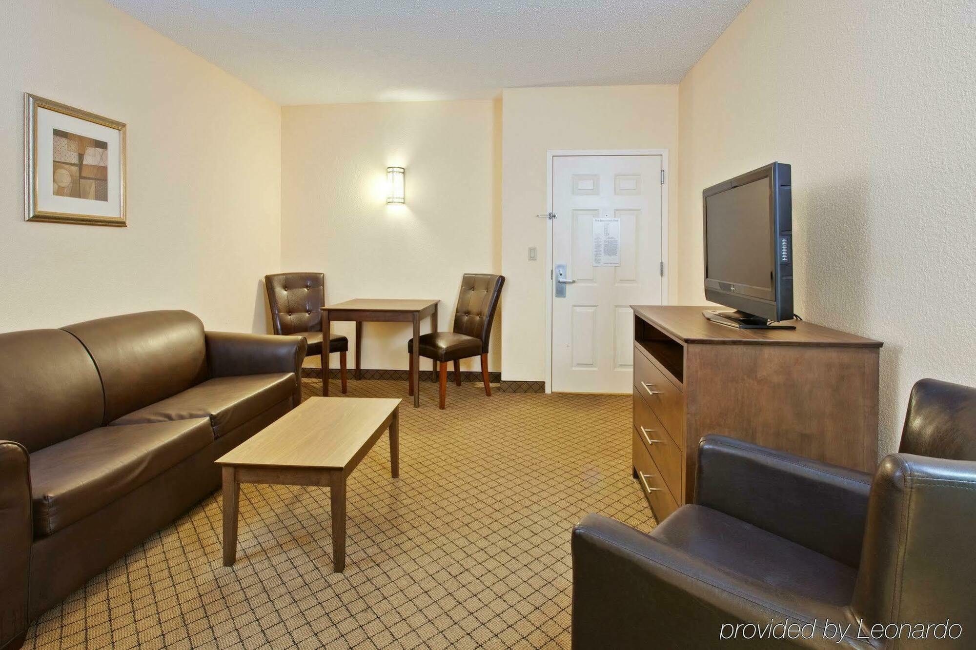 Delta Hotels By Marriott Huntington Mall Barboursville Екстериор снимка