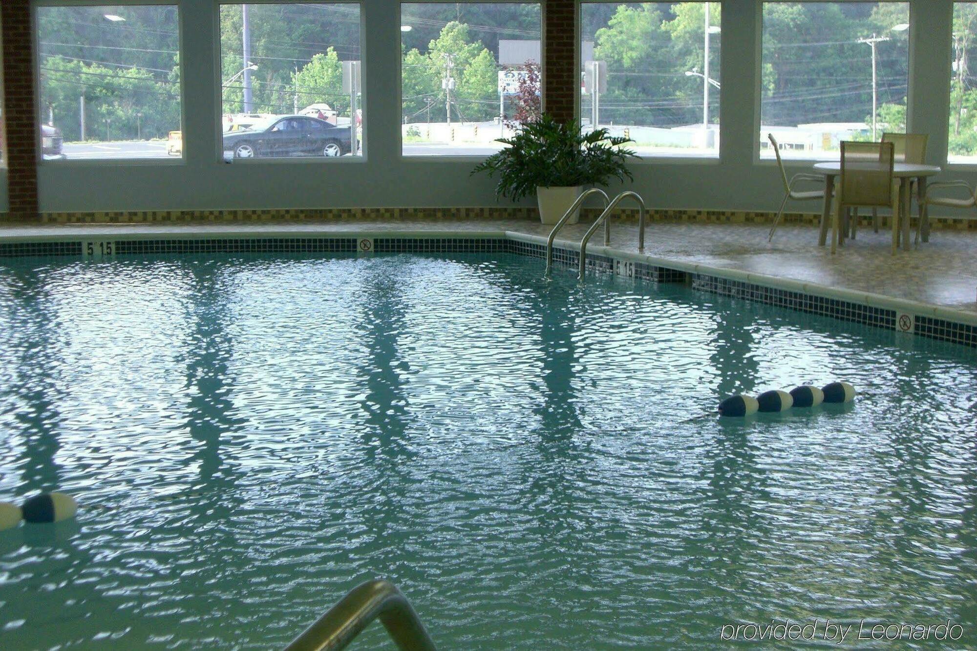 Delta Hotels By Marriott Huntington Mall Barboursville Екстериор снимка