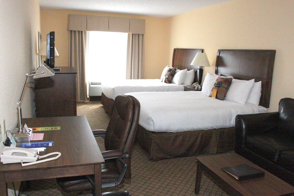 Delta Hotels By Marriott Huntington Mall Barboursville Екстериор снимка